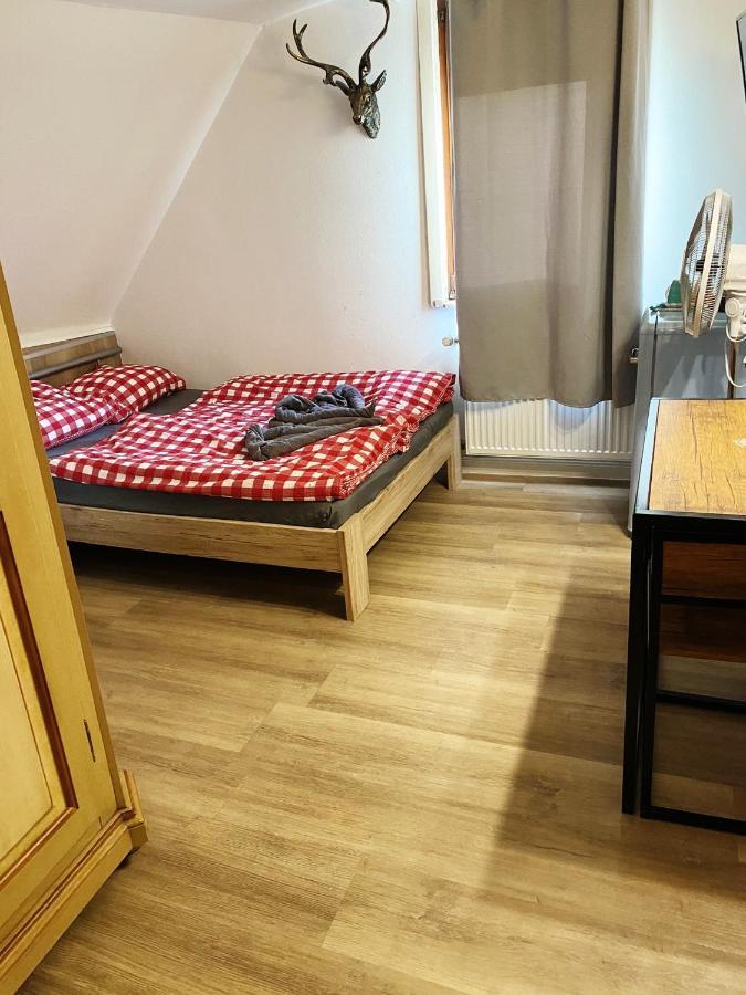 שטוטגרט Hotel Waldhorn מראה חיצוני תמונה